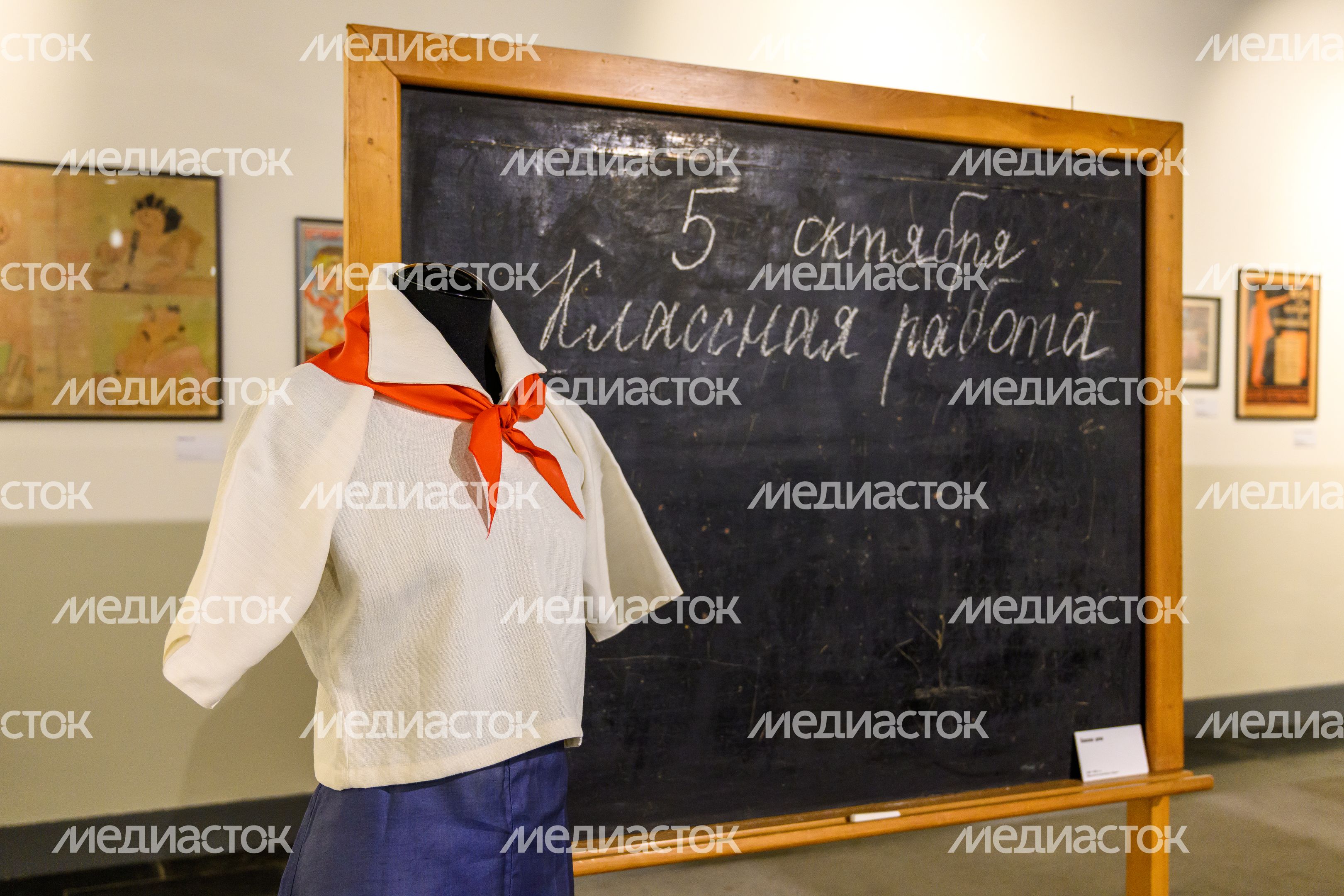 Выставка о советском образовании «Новый человек» в музее-заповеднике «Горки Ленинские» Выставка о советском образовании «Новый человек» в музее-заповеднике «Горки Ленинские»