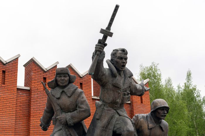 Мемориал воинам-сибирякам — защитникам Москвы на территории Ленино-Снегиревского военно-мемориального комплекса