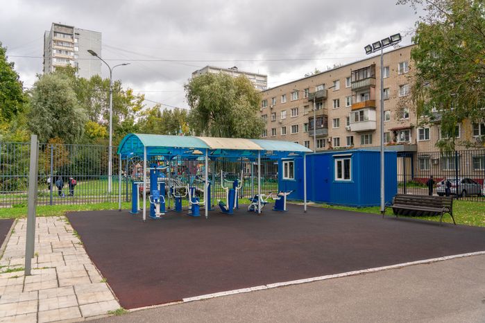 Футбольный стадион после реконструкции на улице Солнечной в Одинцово