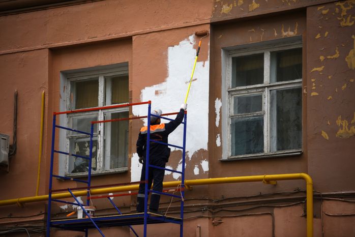 Ремонт фасада здания в Москве