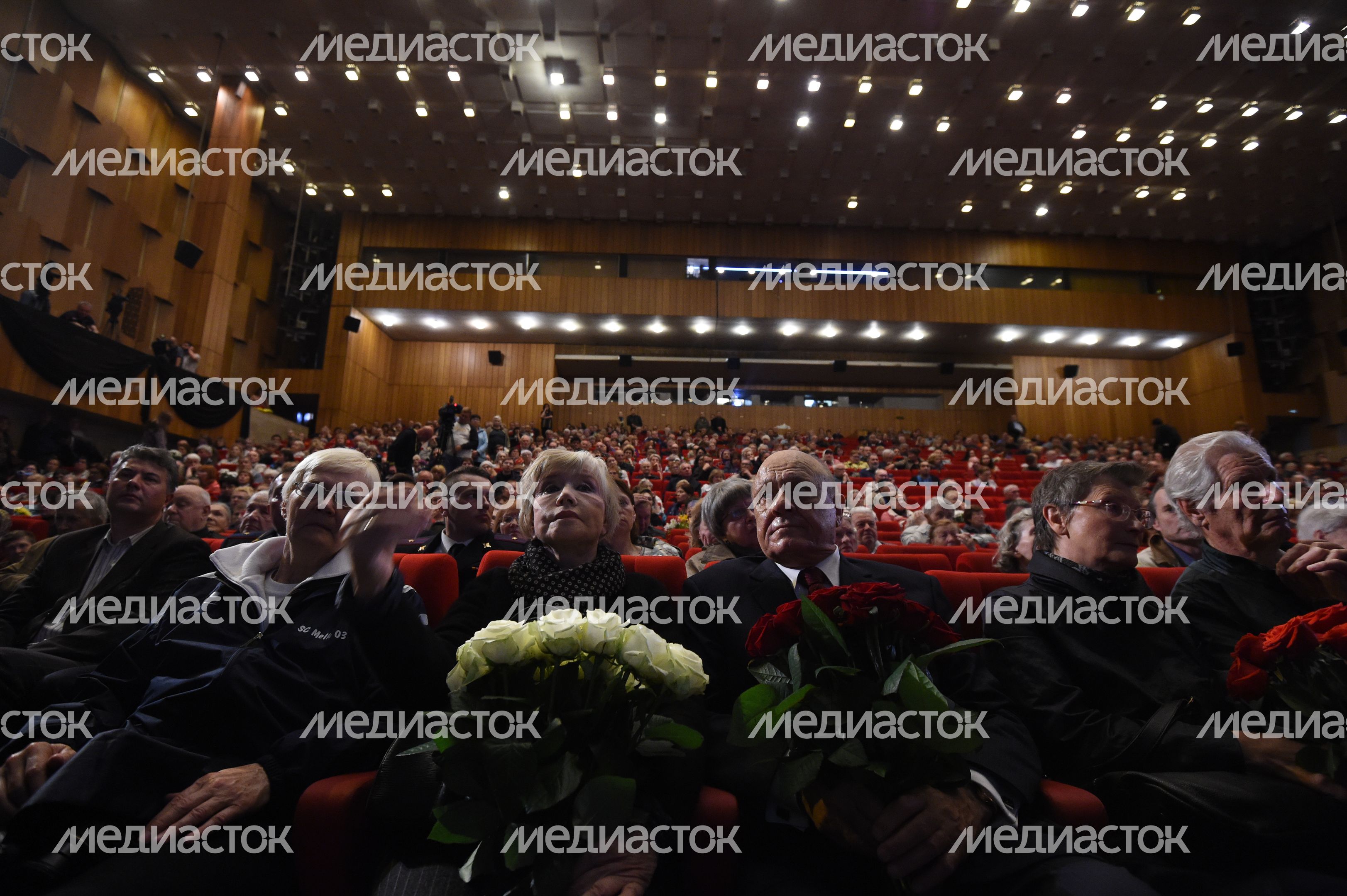 Прощание с актером Алексеем Баталовым в Доме кино в Москве