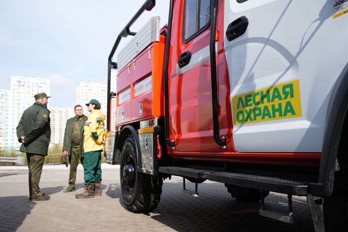 Передача специализированной лесотехники лесничествам Подмосковья
