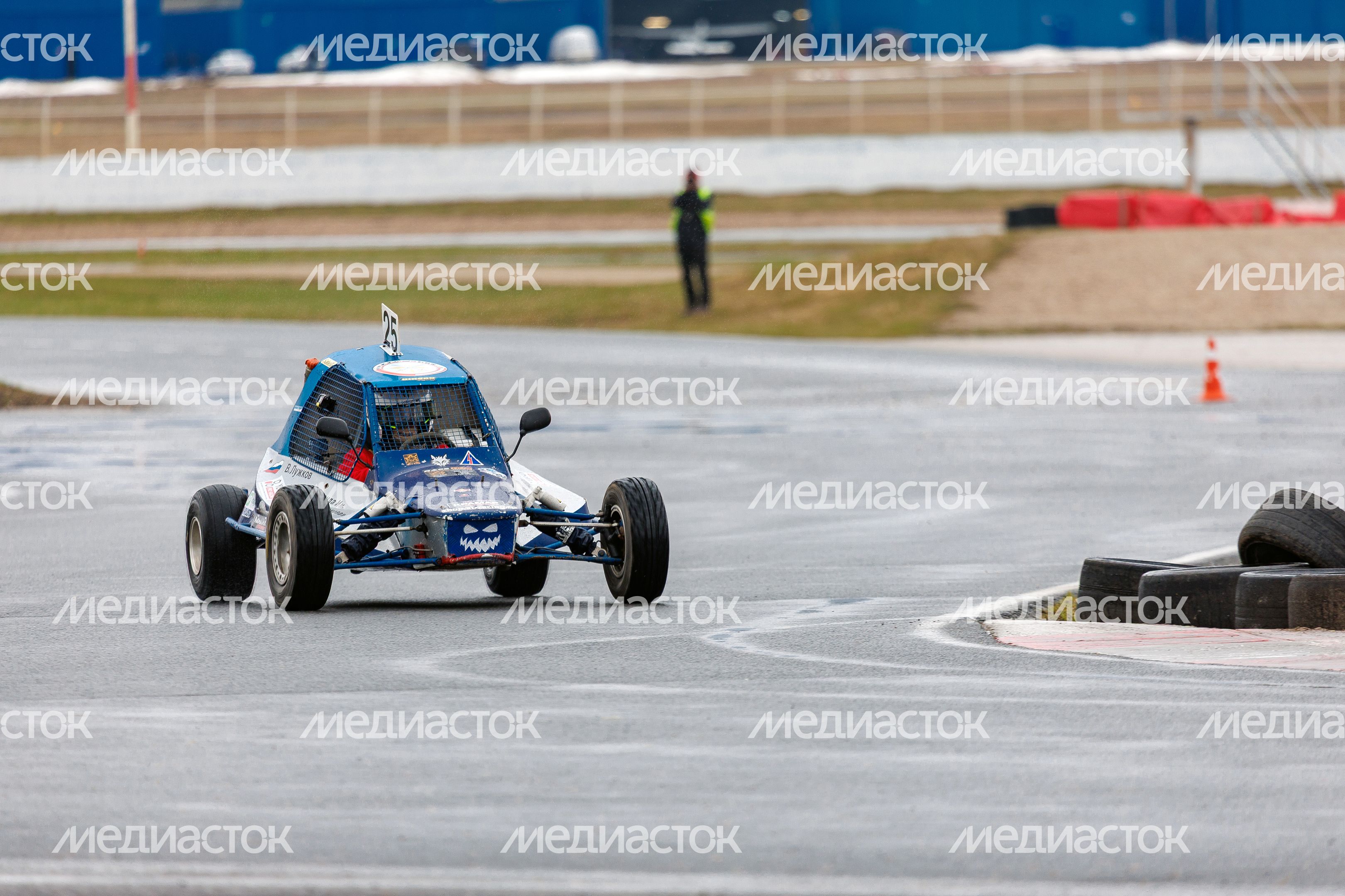 Детский заезд на мини-багги на гоночной трассе ADM Raceway в Мячково Детский заезд на мини-багги на гоночной трассе ADM Raceway в Мячково