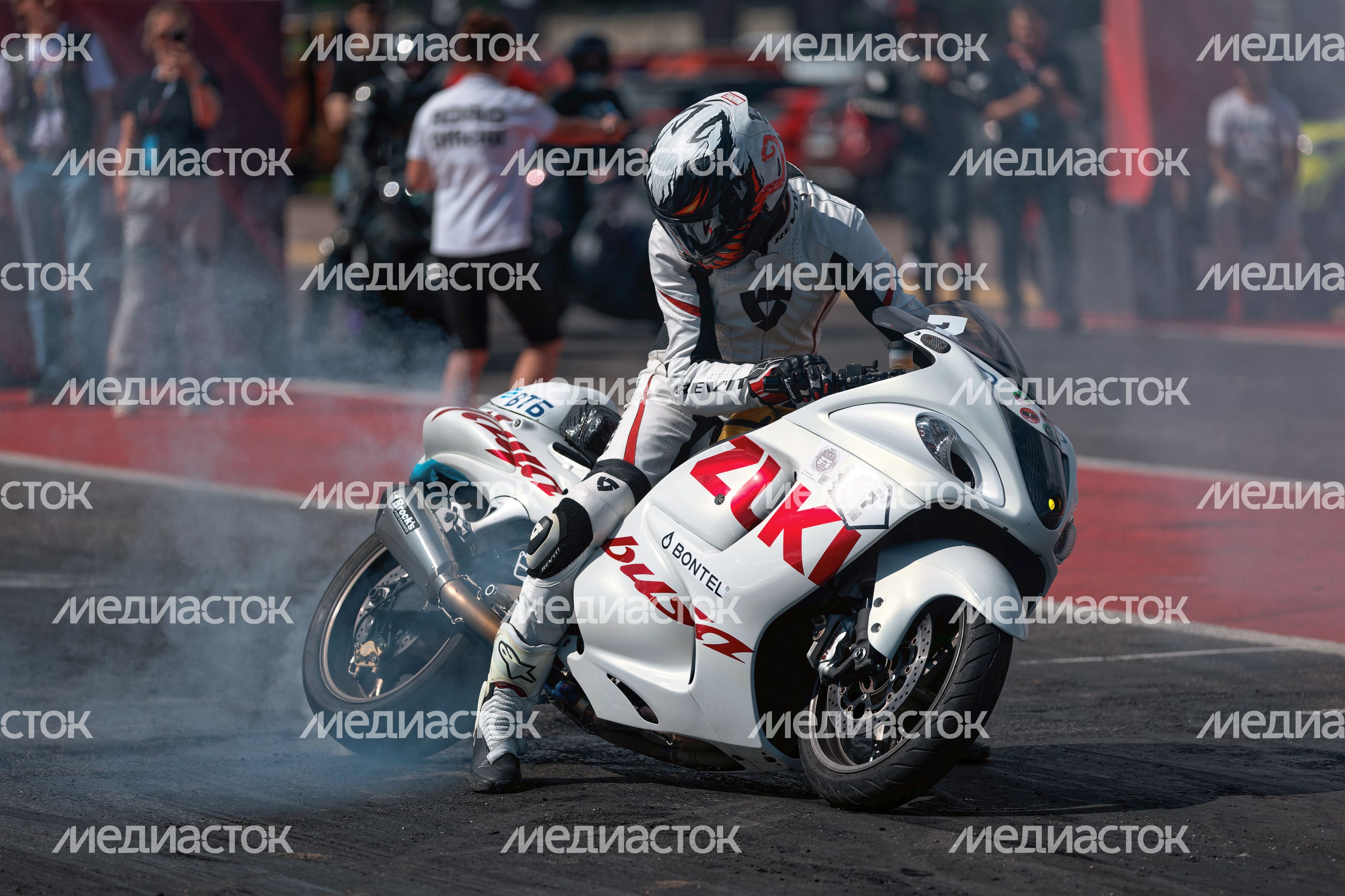 Чемпионат и Кубок России по дрэг-рейсингу RDRC 2026. Заезд мотоциклов на автодроме RDRC Racepark в Раменском округе Чемпионат и Кубок России по дрэг-рейсингу RDRC 2026. Заезд мотоциклов на автодроме RDRC Racepark в Раменском округе
