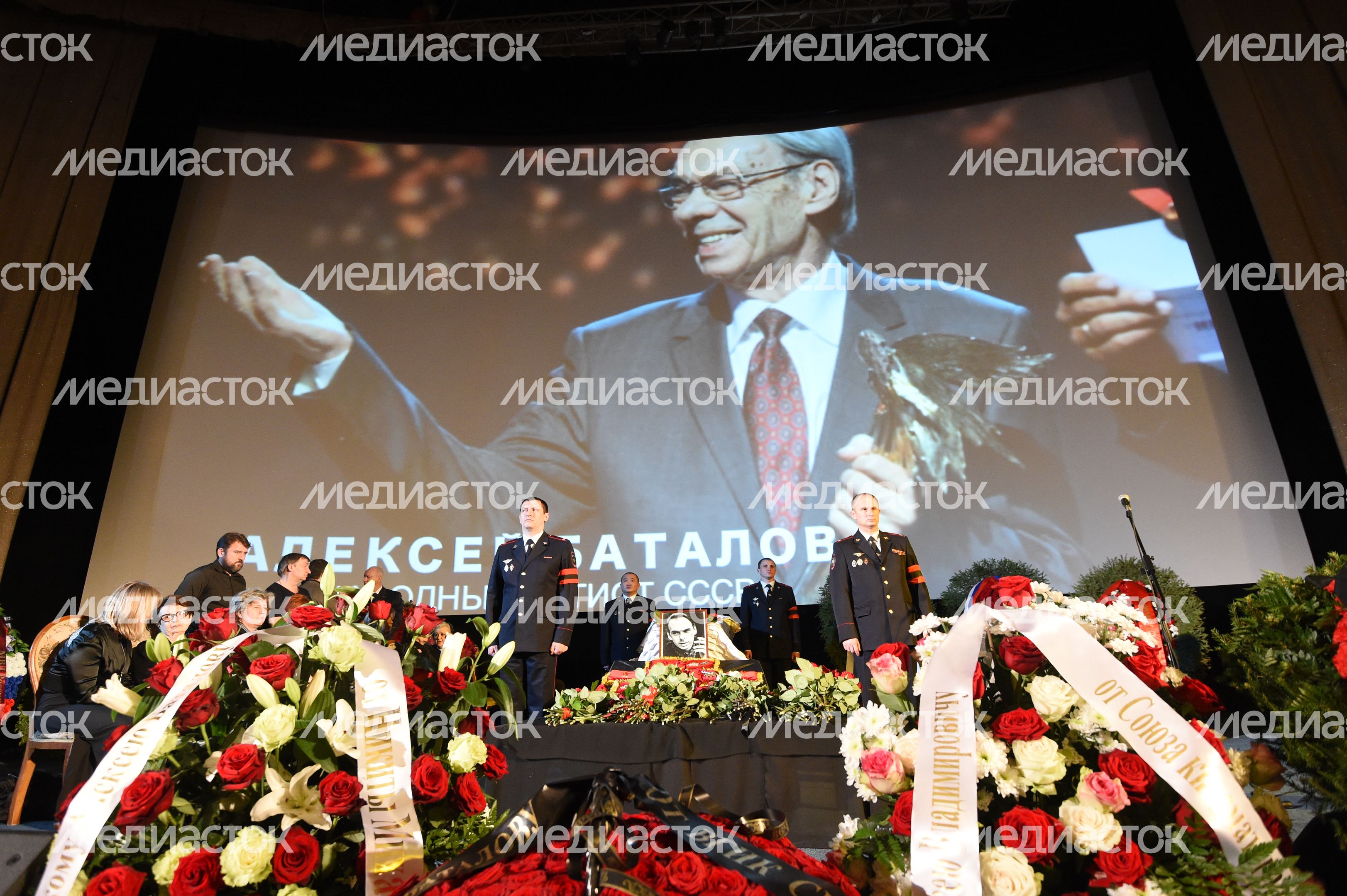 Прощание с актером Алексеем Баталовым в Доме кино в Москве