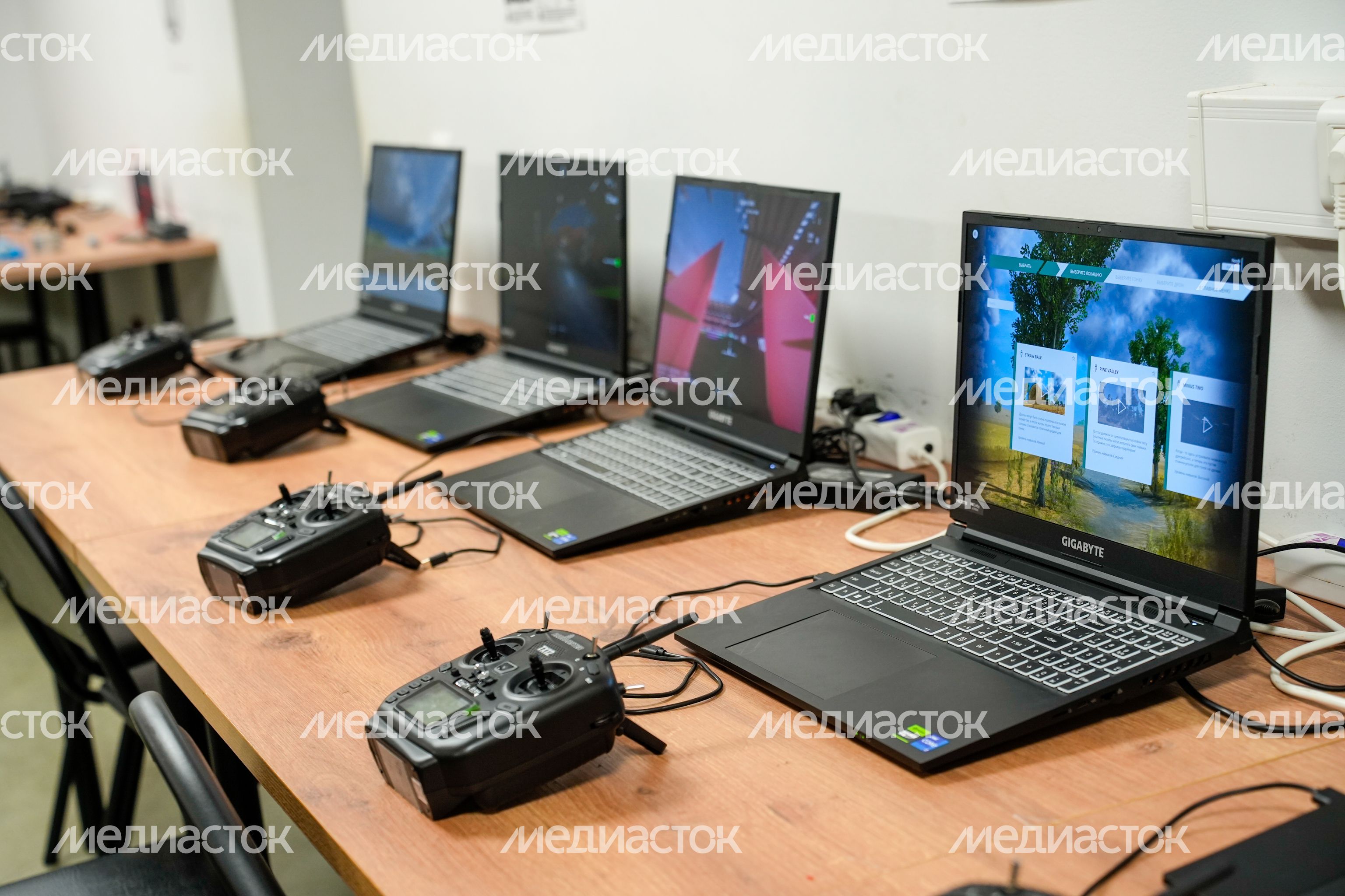 Учебный центр по подготовке операторов БПЛА в "Витязе" Учебный центр по подготовке операторов БПЛА в "Витязе"