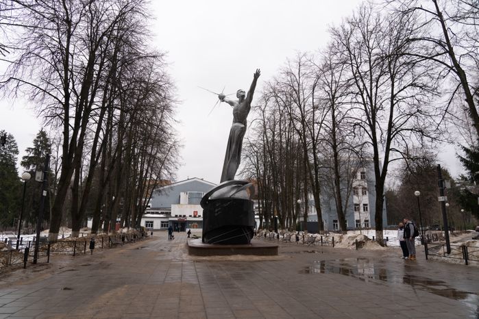 Монино Памятник Слава покорителям космоса