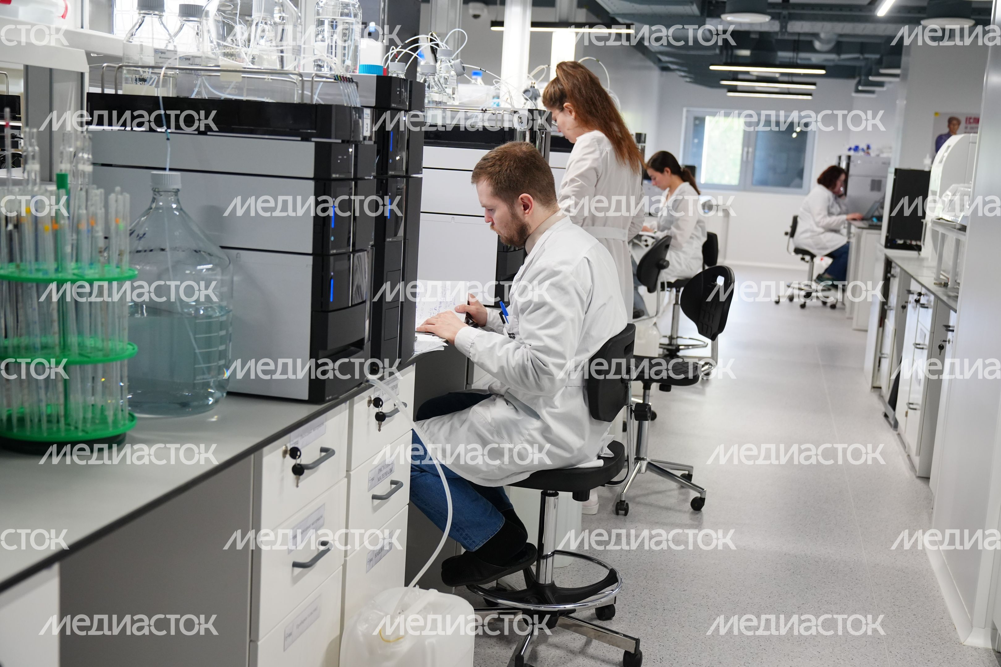 Губернатору представили проект развития R&D-Центра фармкомпании «Биннофарм Групп» в Красногорске