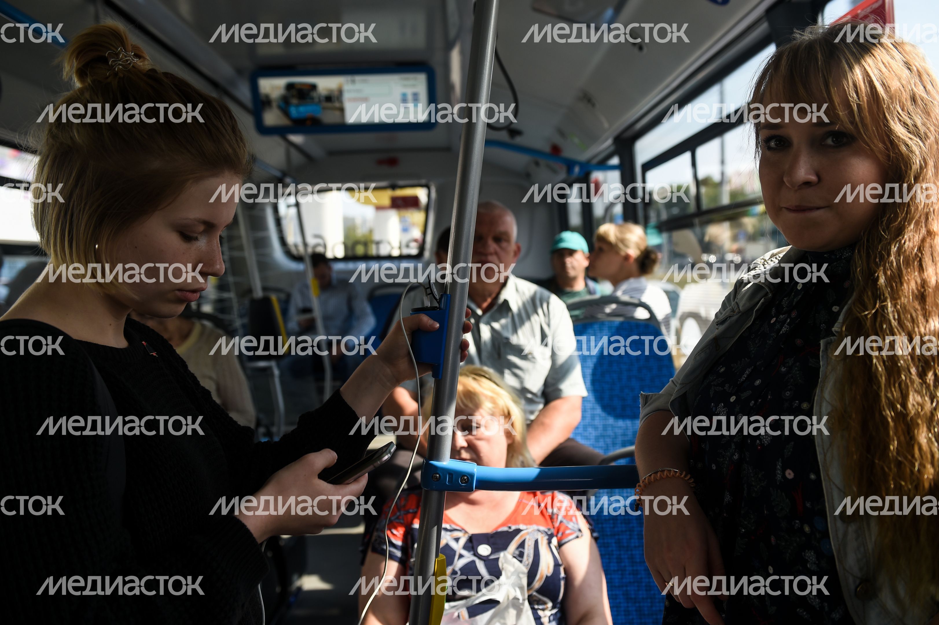 Первый электробус вышел на маршрут в Москве