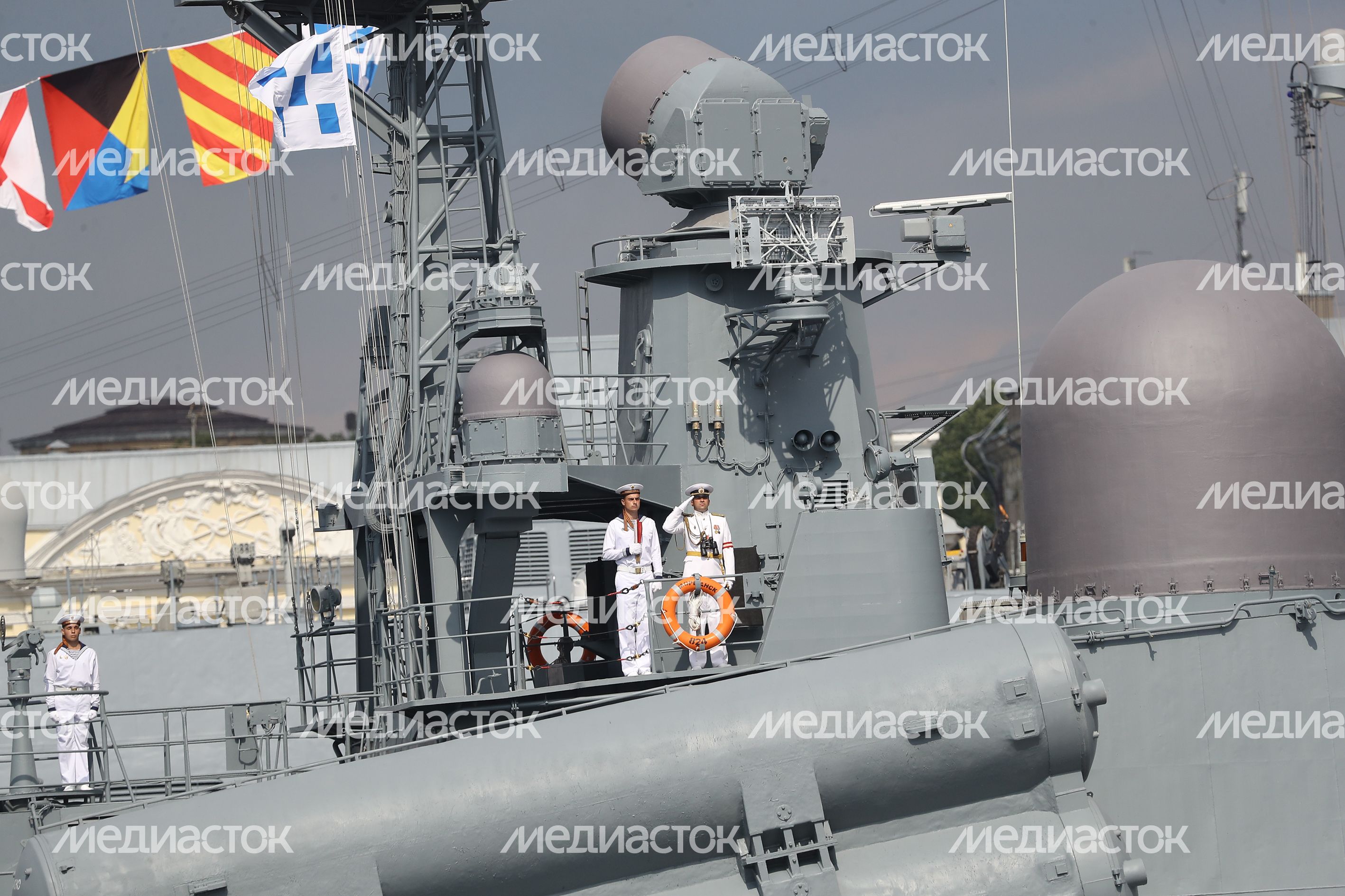 Главный парад Военно-Морского Флота в Санкт-Петербурге