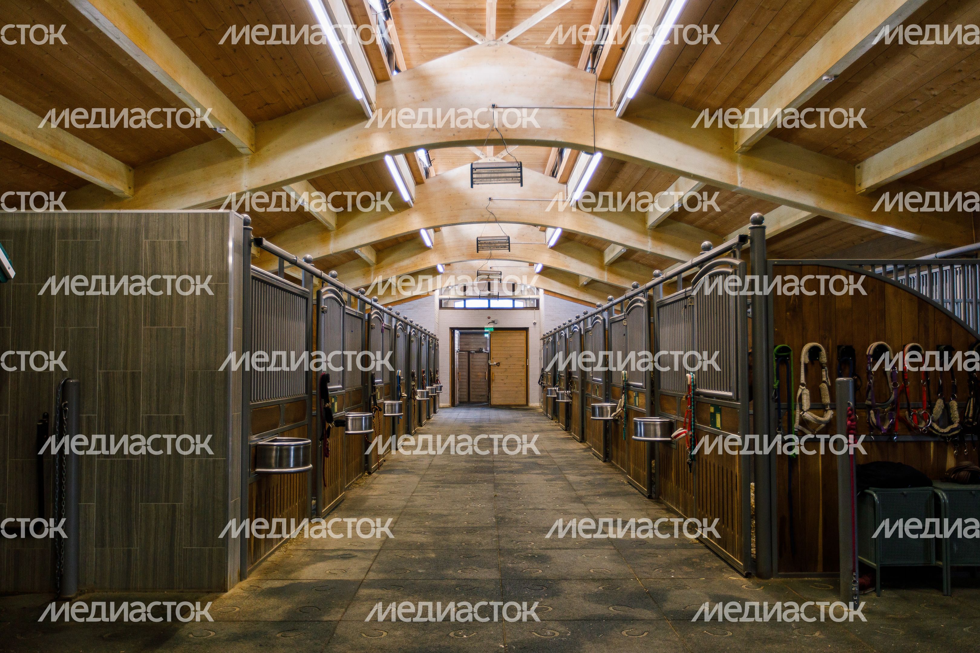 Конноспортивный комплекс Emerald Stables в Клину