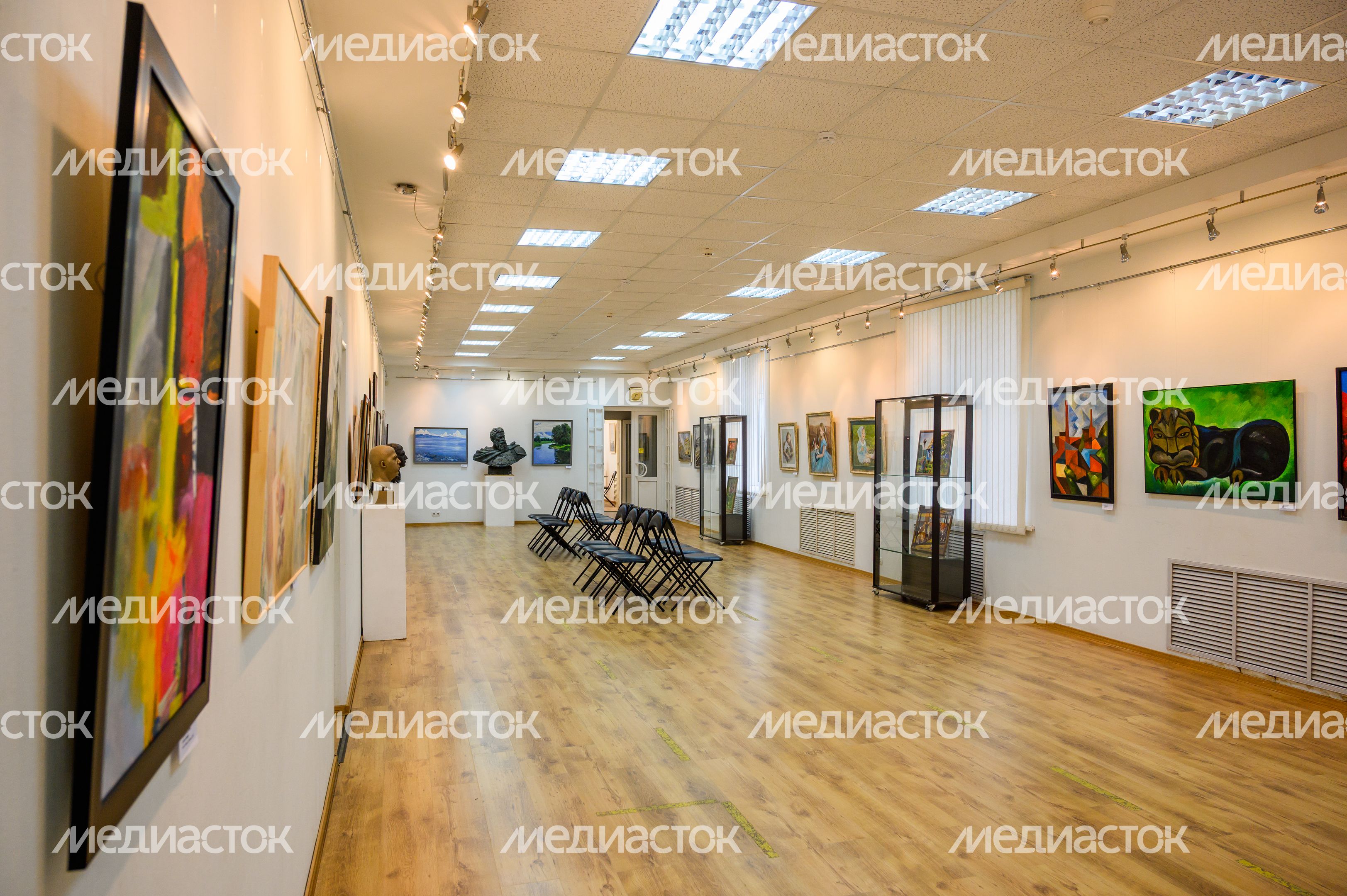 Выставка работ молодых художников Московской области в Электростали Выставка работ молодых художников Московской области в Электростали