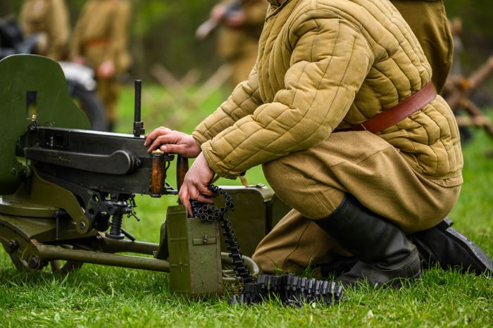 Военно-историческая реконструкция событий мая 1945 года в музее истории танка Т-34 в Мытищах
