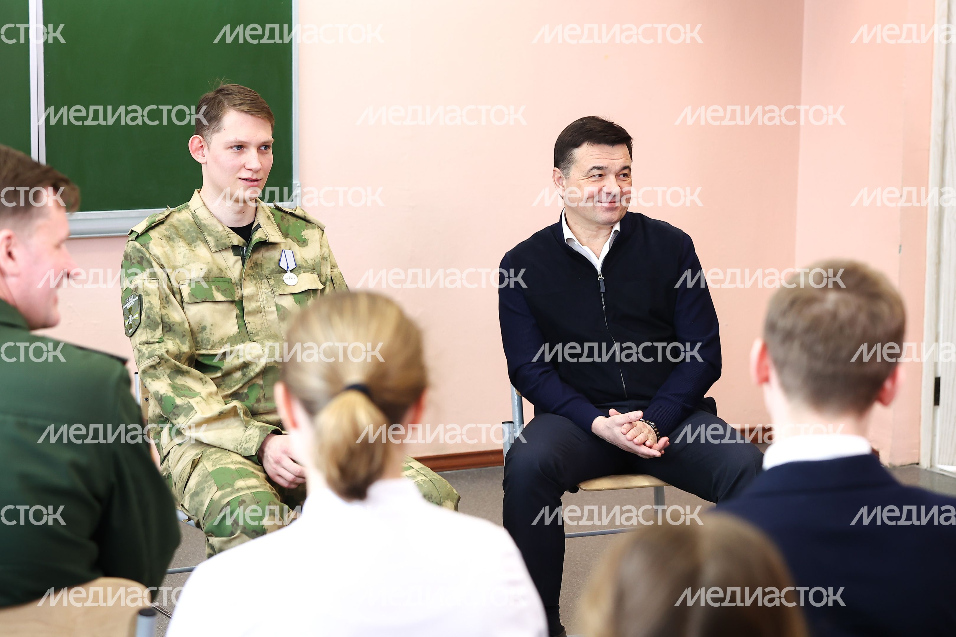 «Урок мужества» с участием Губернатора Подмосковья в Климовске «Урок мужества» с участием Губернатора Подмосковья в Климовске