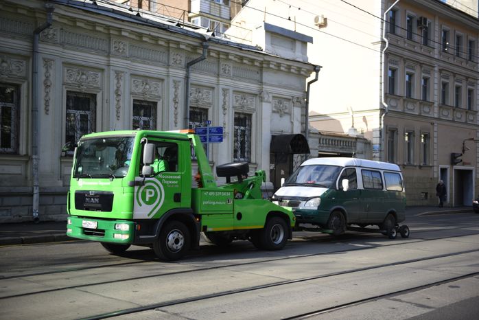Эвакуатор на улице Бауманская в Москве