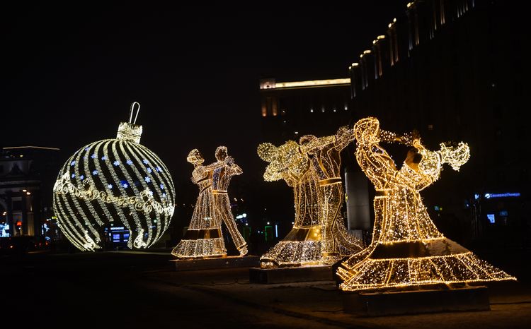 Новогодняя иллюминация в Москве
