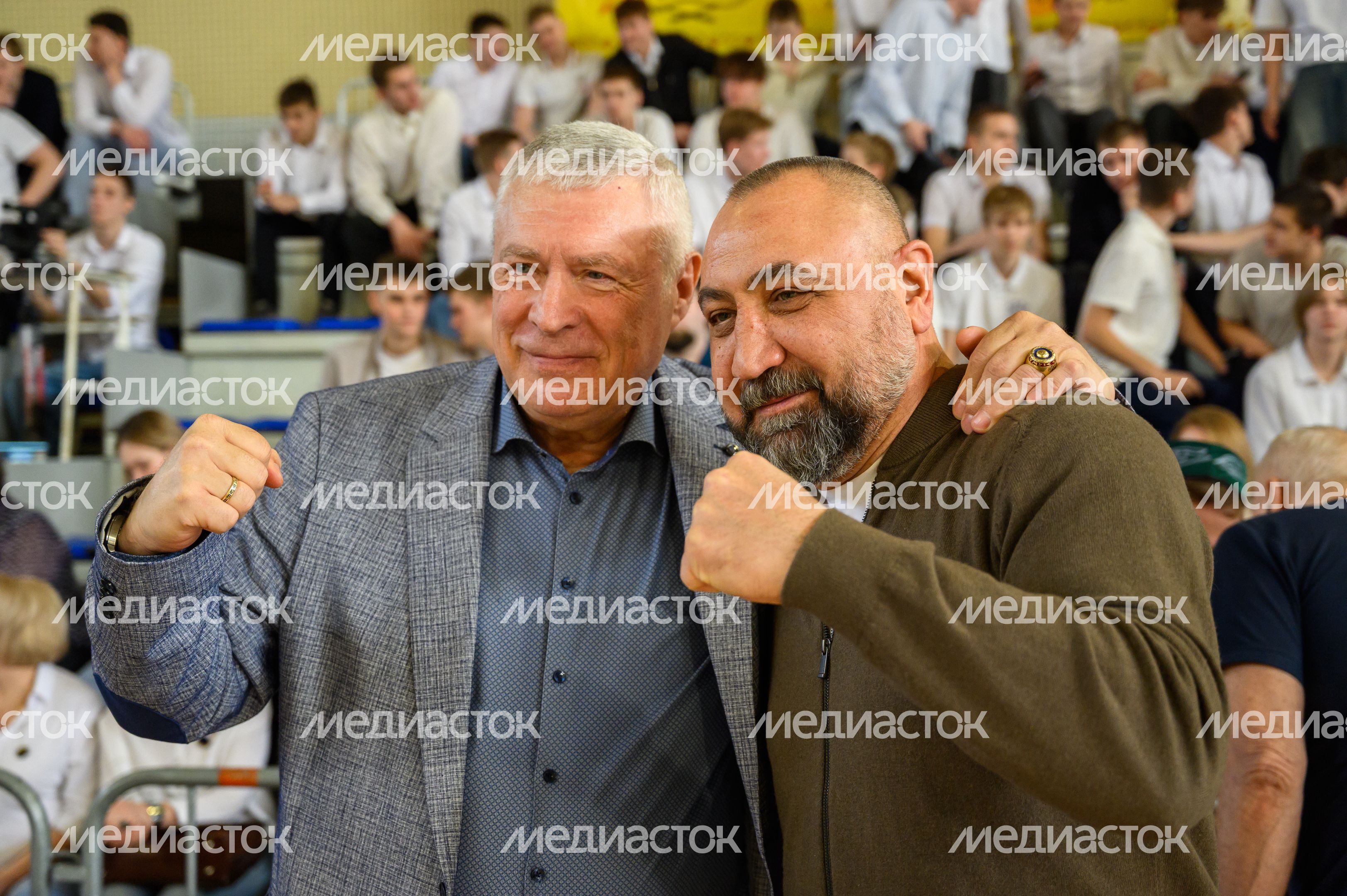 Встреча со знаменитыми спортсменами и олимпийскими чемпионами на "Кулинарном поединке 2025" Встреча со знаменитыми спортсменами и олимпийскими чемпионами на "Кулинарном поединке 2025"