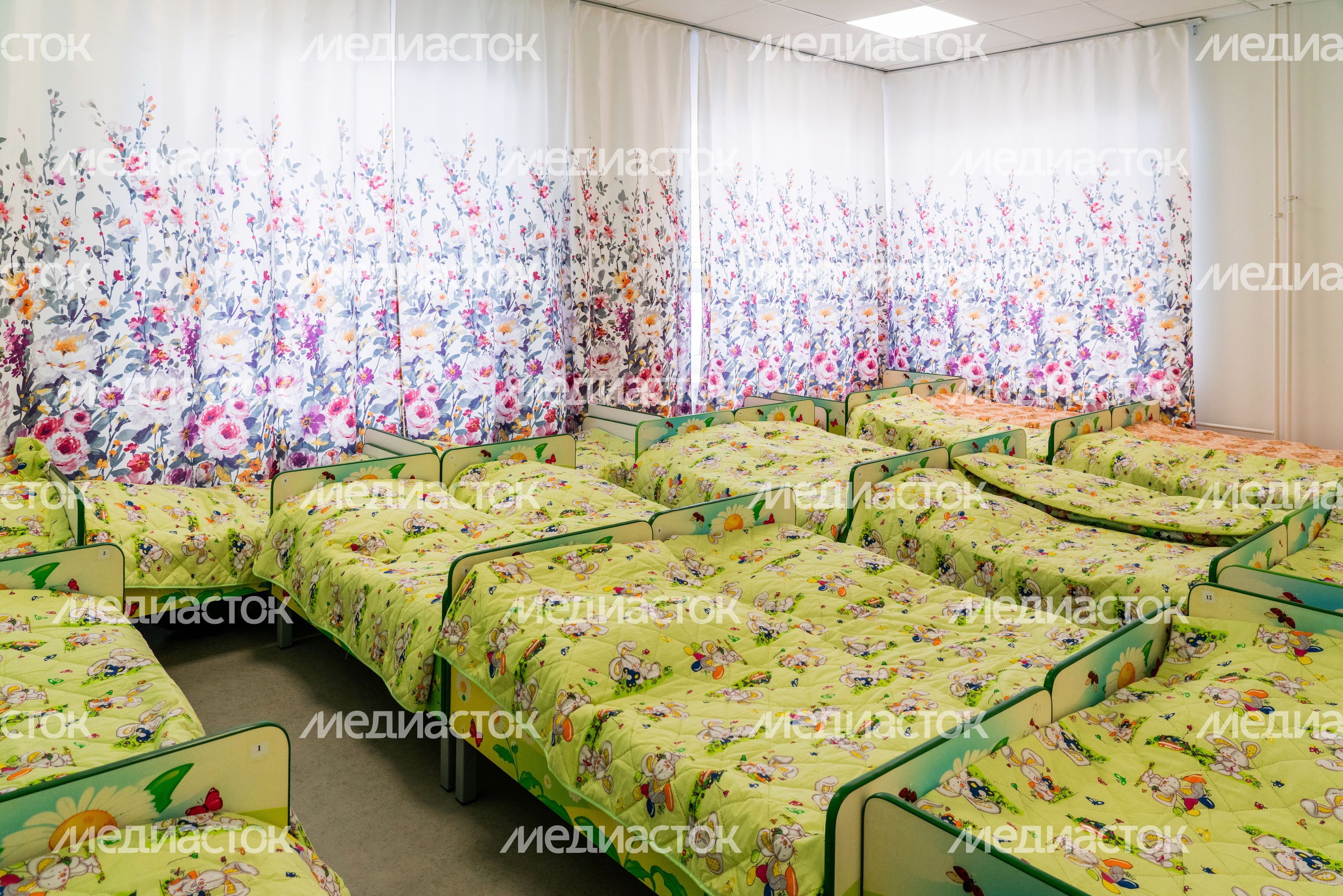 Спальня в детском саду поселка Колюбакино Рузского округа после капитального ремонта