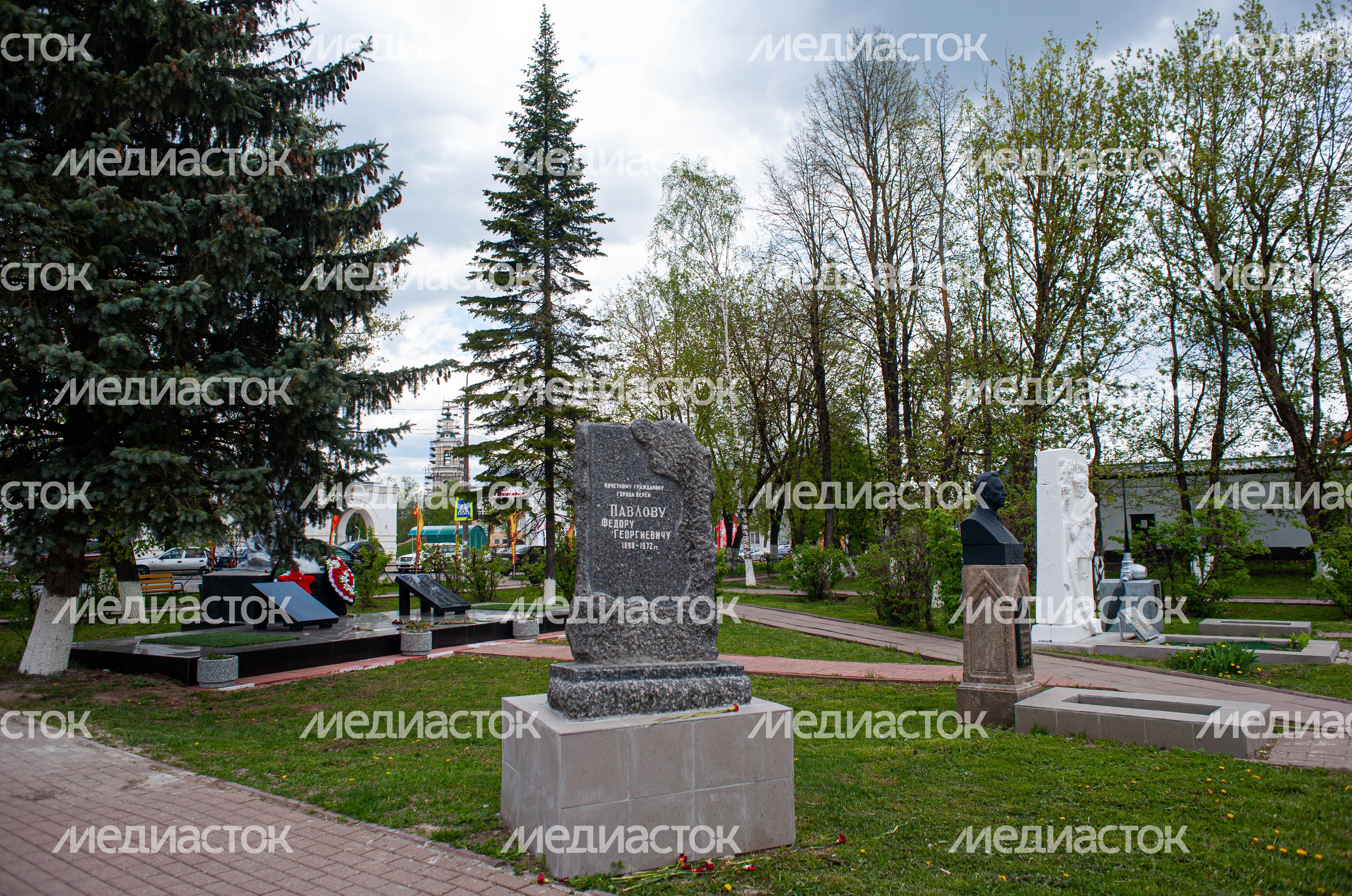 Весенние виды города Верея