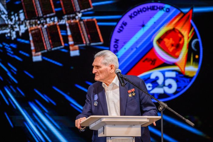 Летчик-космонавт СССР Борис Волынов на торжественной встрече космонавтов-рекордсменов