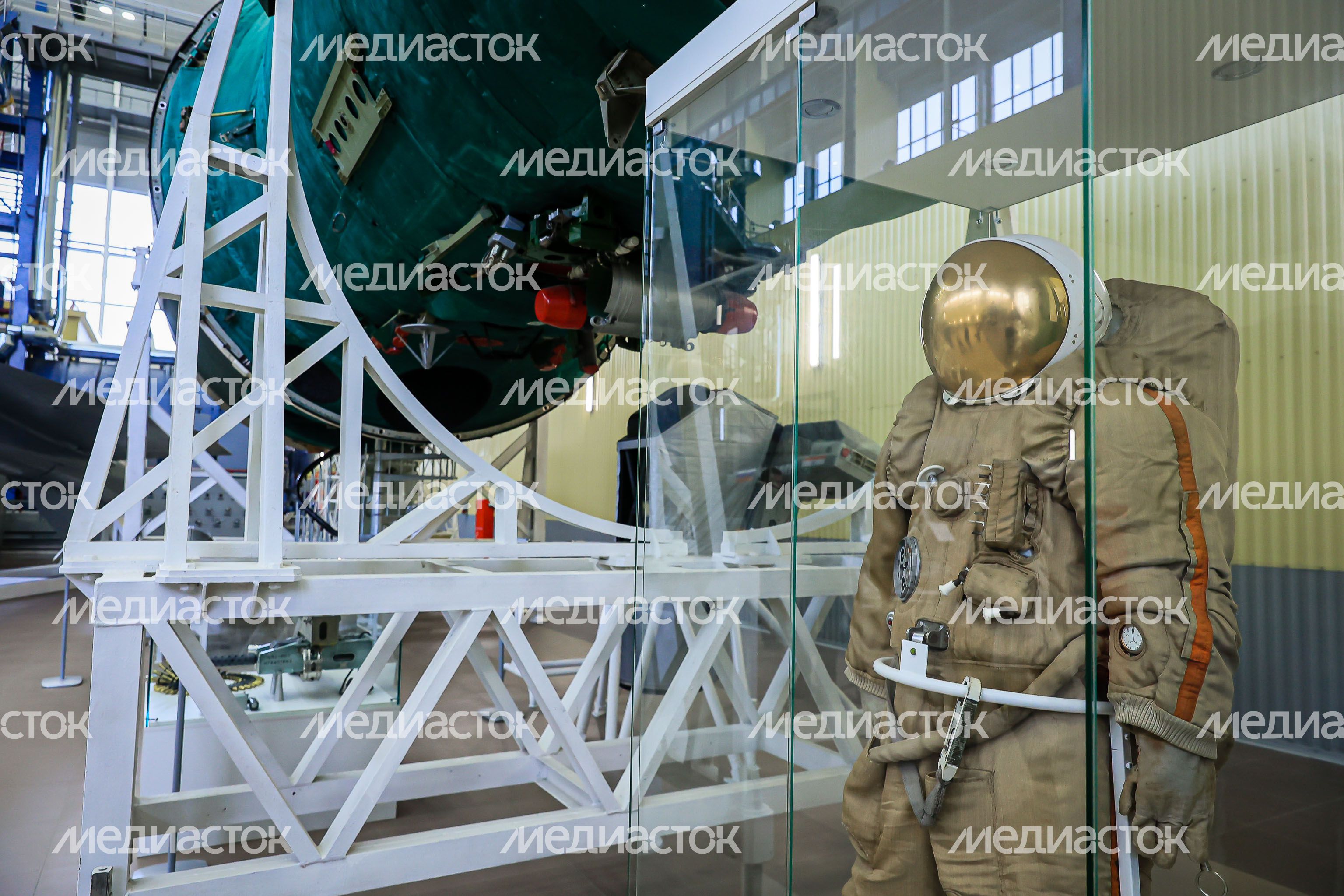 Присваивание звания «Почетный гражданин Московской области» гендиректору  «ВПК «НПО машиностроения» Александру Леонову Губернатором Подмосковья