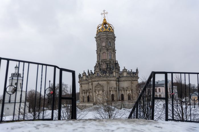 Знаменская церковь Дубровицы