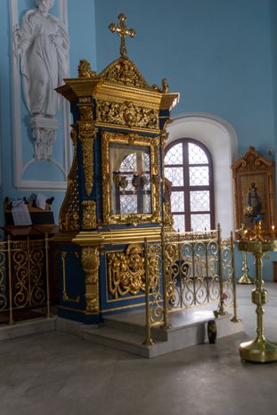 Знаменская церковь Дубровицы