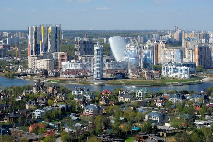 Парад вертолетов в память о погибших в ВОВ