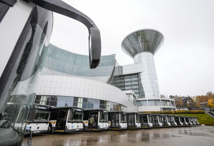 В филиалы "Мострансавто" передана очередная партия автобусов ЛиАЗ-5292