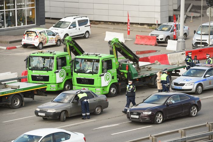 Проверка пропусков на въезде в Москву в период самоизоляции