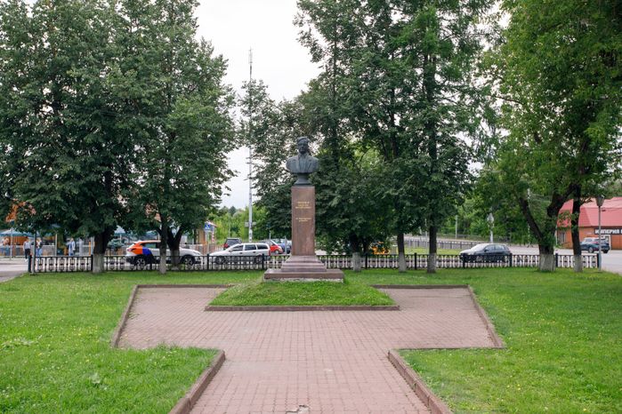 Чехов. Памятник Прокину А.М.