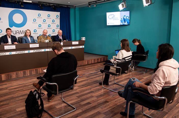 Пресс-конференция по организации «Добрых комнат» в Подмосковье