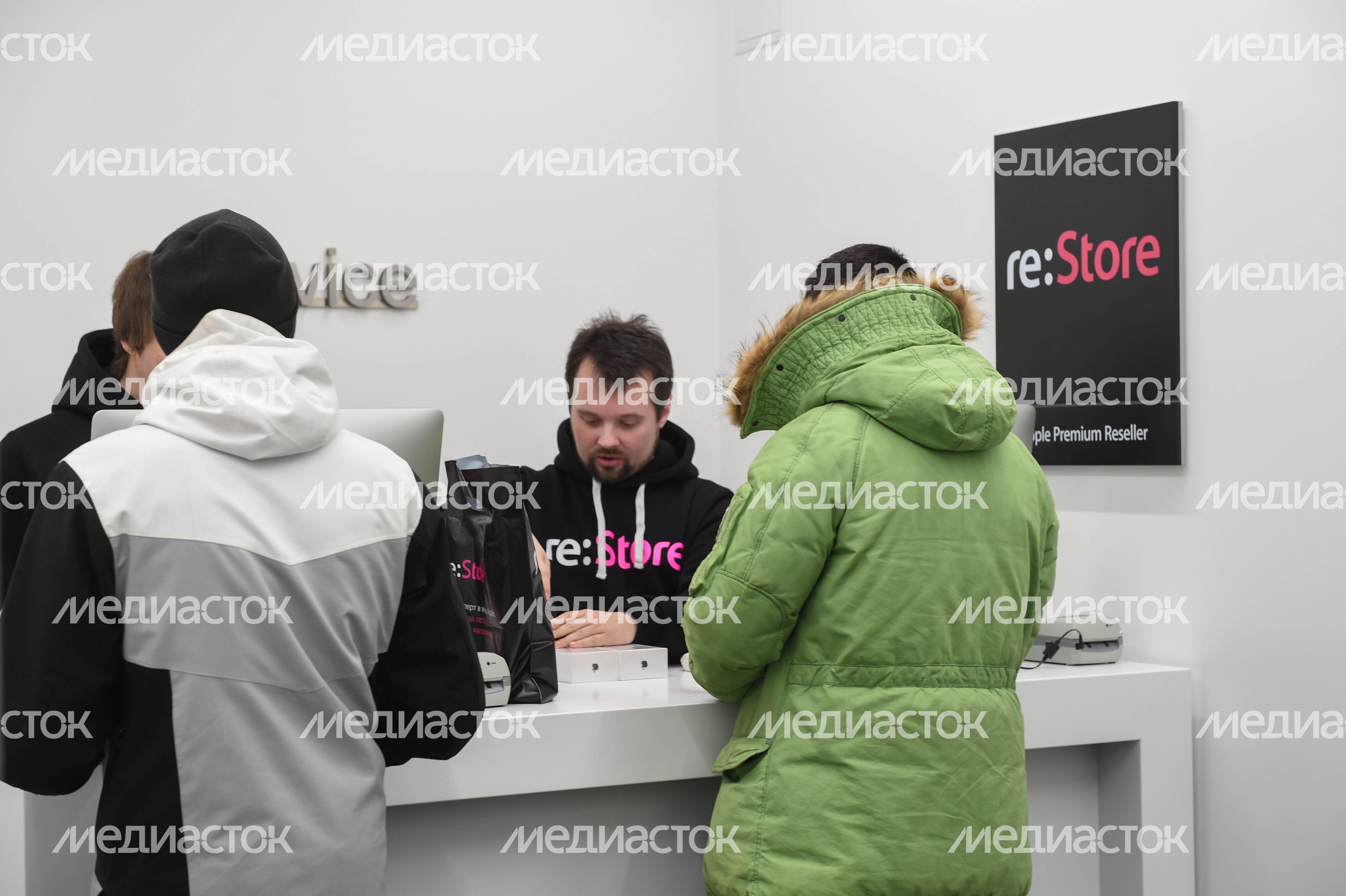 Старт продаж iPhone X в Москве