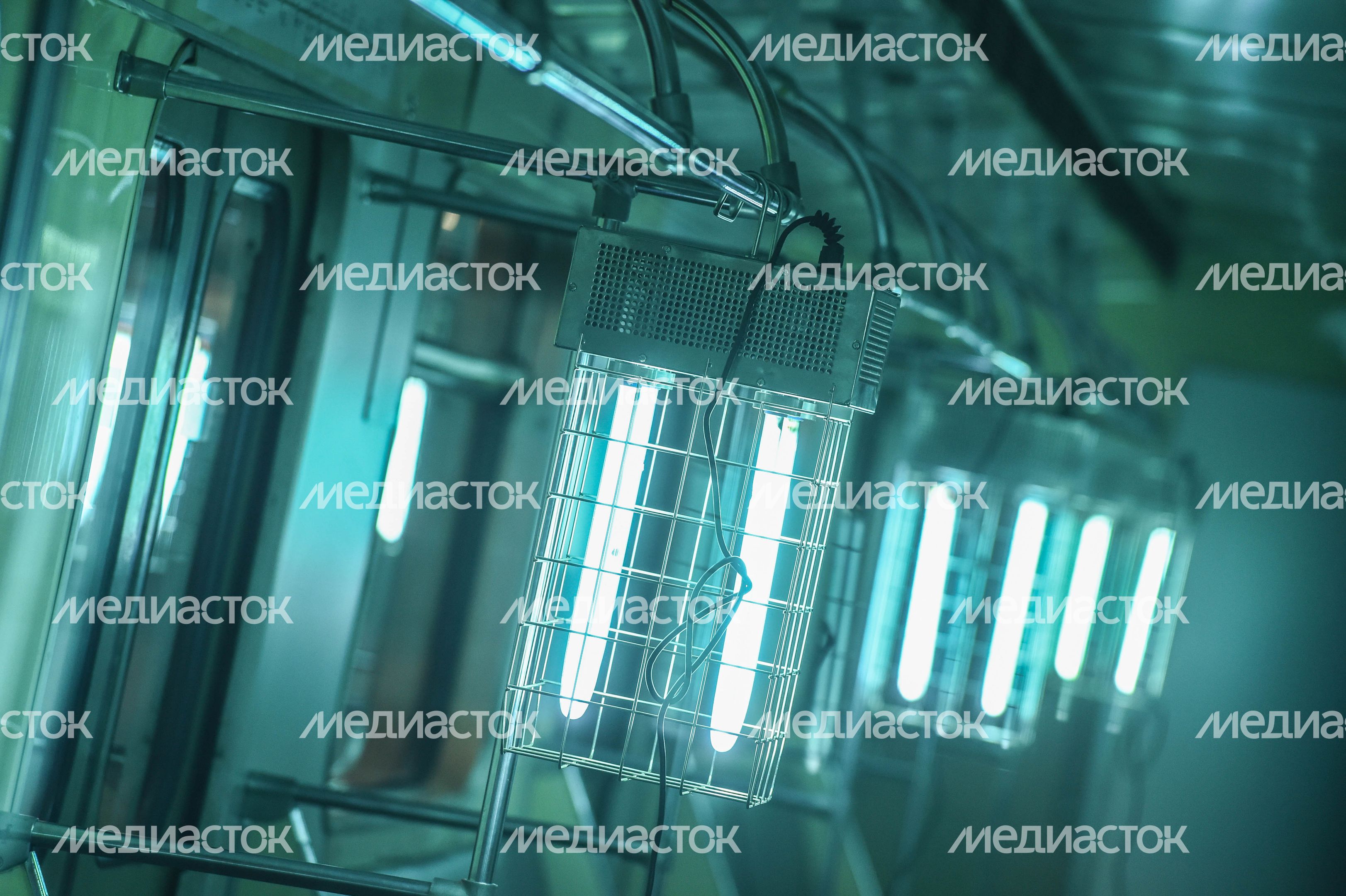 Кварцевание и мытье вагонов метро