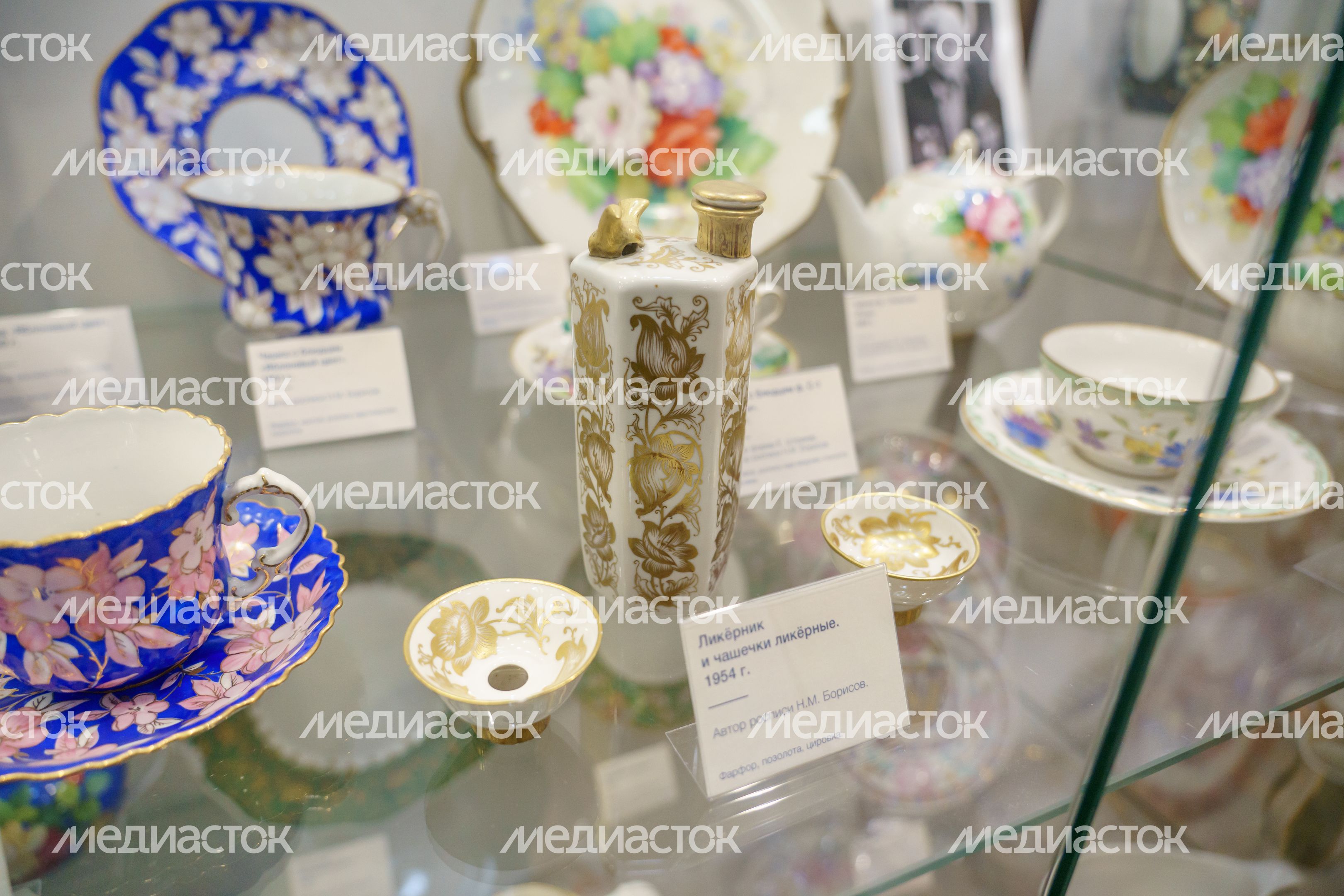 Ликино-Дулево. Дулевский музей фарфора Ликино-Дулево. Дулевский музей фарфора