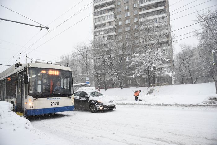 Рекордный снегопад в Москве и Подмосковье