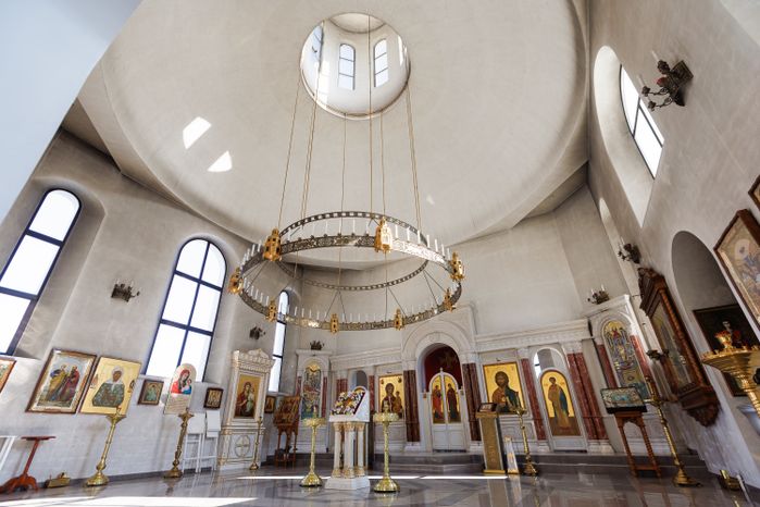 Церковь Успения Пресвятой Богородицы в поселке Челюскинский Пушкинского округа