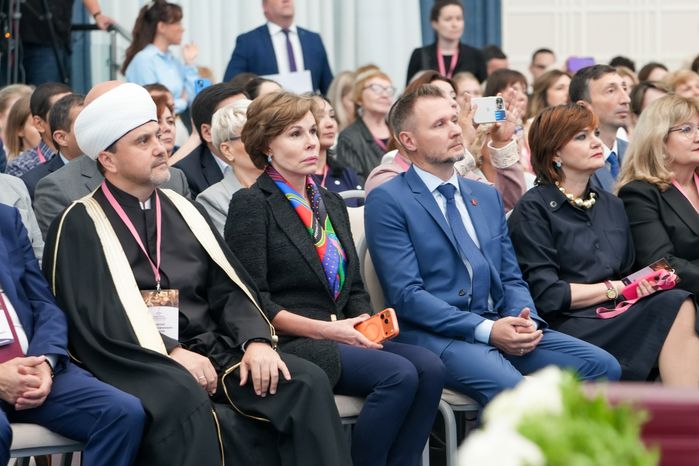 Специалисты из 86 регионов и 25 стран приехали на VII Съезд детских врачей «Педиатрия как искусство»