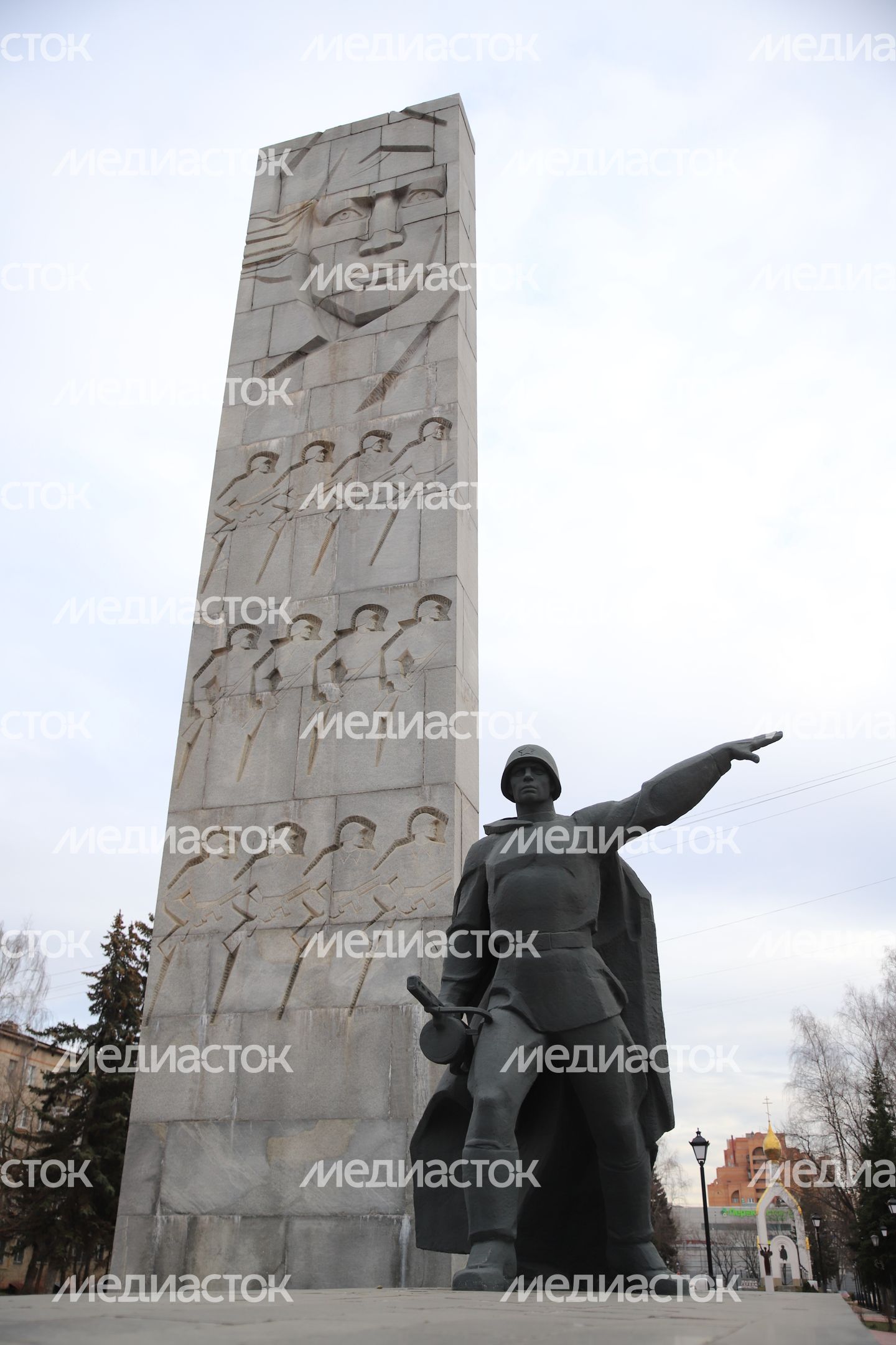Памятник Воинам Землякам Памятник Воинам Землякам