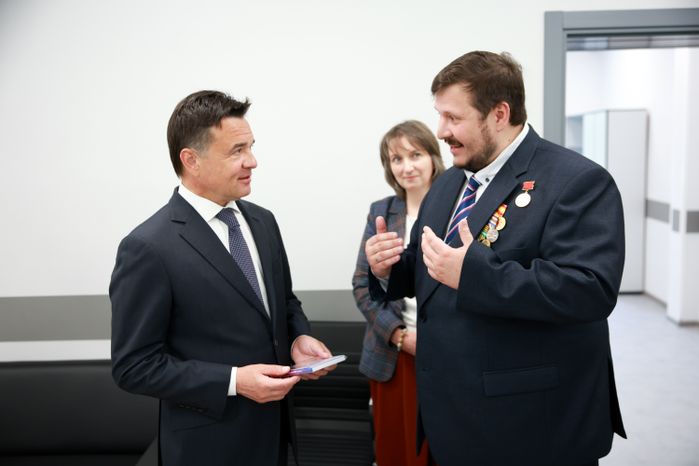 Андрей Воробьев посетил Единый центр поддержки участников СВО и их семей в Мытищах