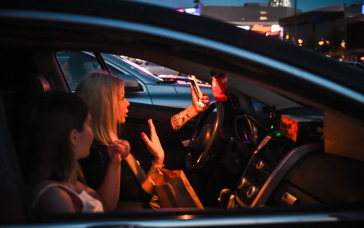 Открытие первого автокинотеатра под открытым небом в Московском регионе