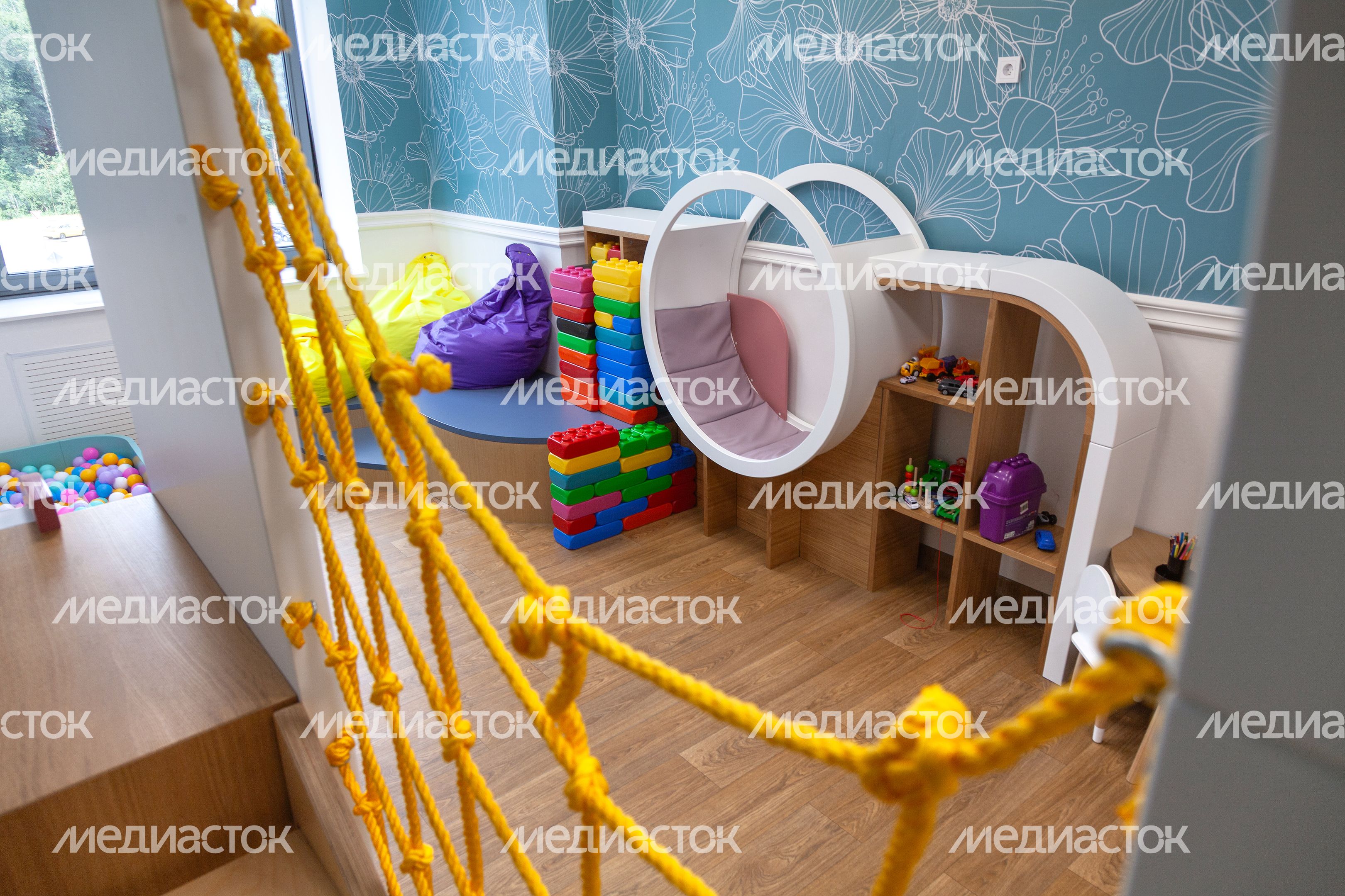 Игровая комната в Детском клиническом центре им. Л.М. Рошаля в Красногорске Игровая комната в Детском клиническом центре им. Л.М. Рошаля в Красногорске