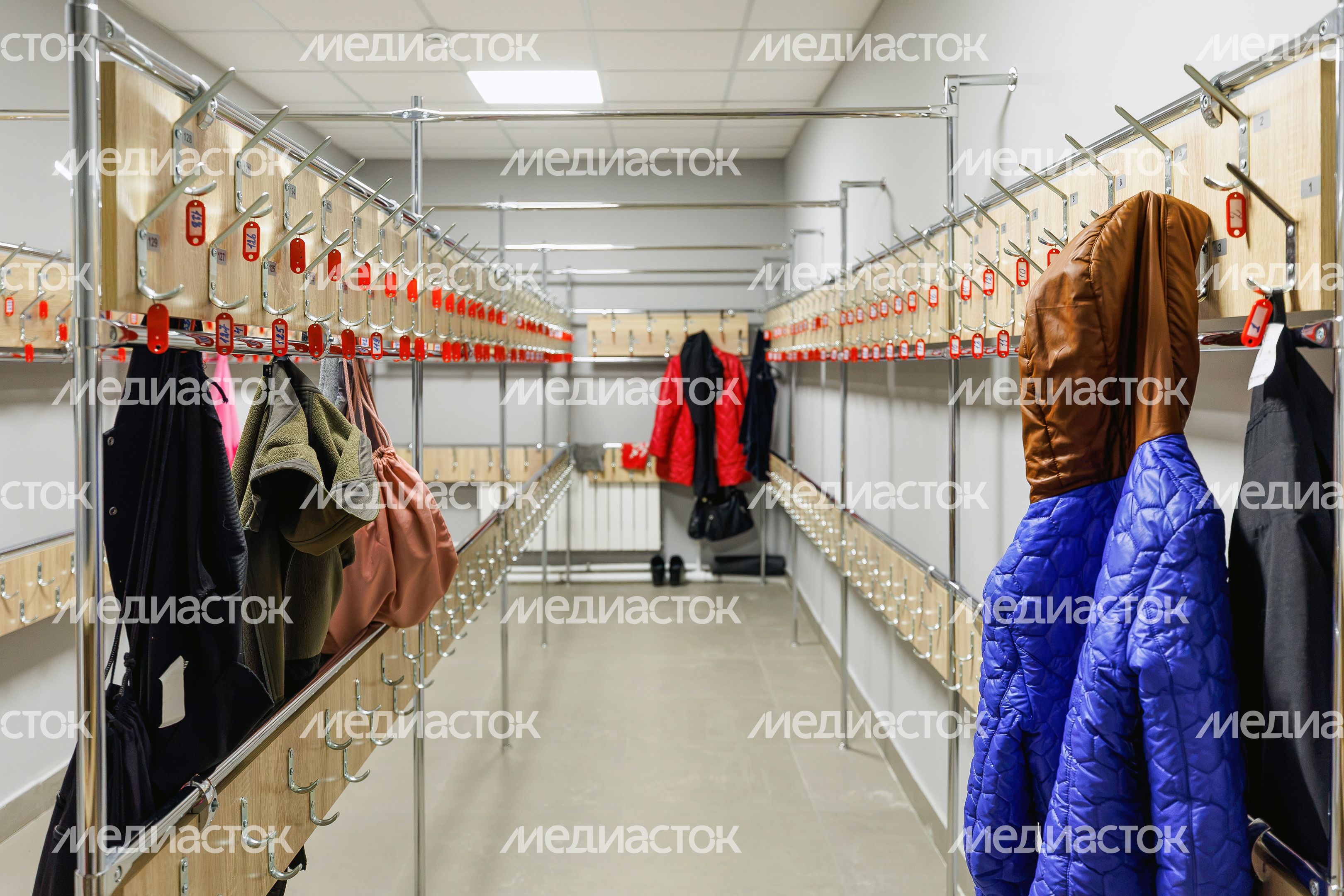 Гардероб детской школы искусств «Гармония» Наро-Фоминска после капремонта Гардероб детской школы искусств «Гармония» Наро-Фоминска после капремонта