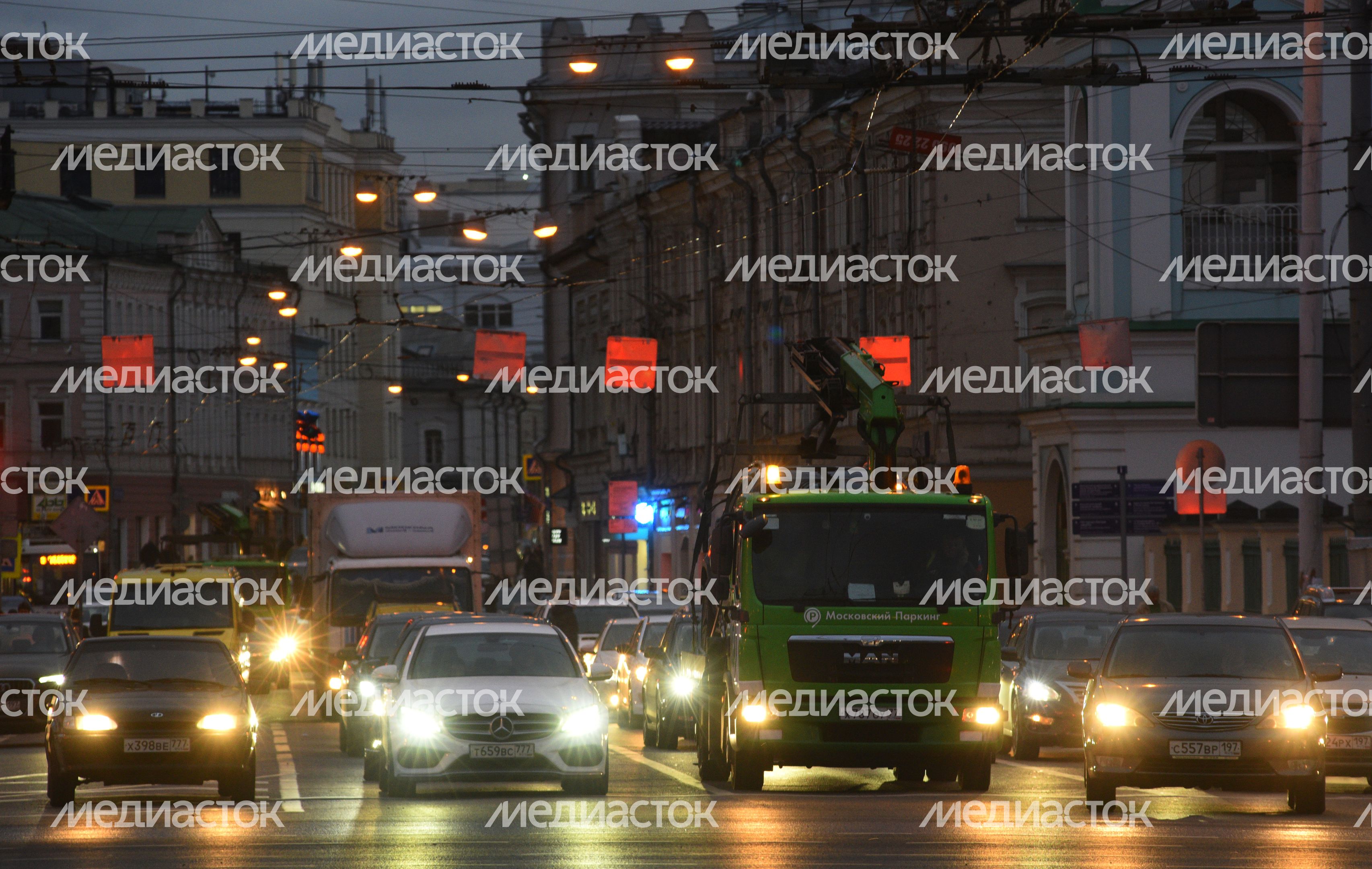 Автомобильное движение в Москве Автомобильное движение в Москве