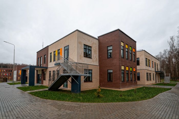 Новый детский сад образовательного комплекса «Бородино» в деревне Бережки округа Подольск