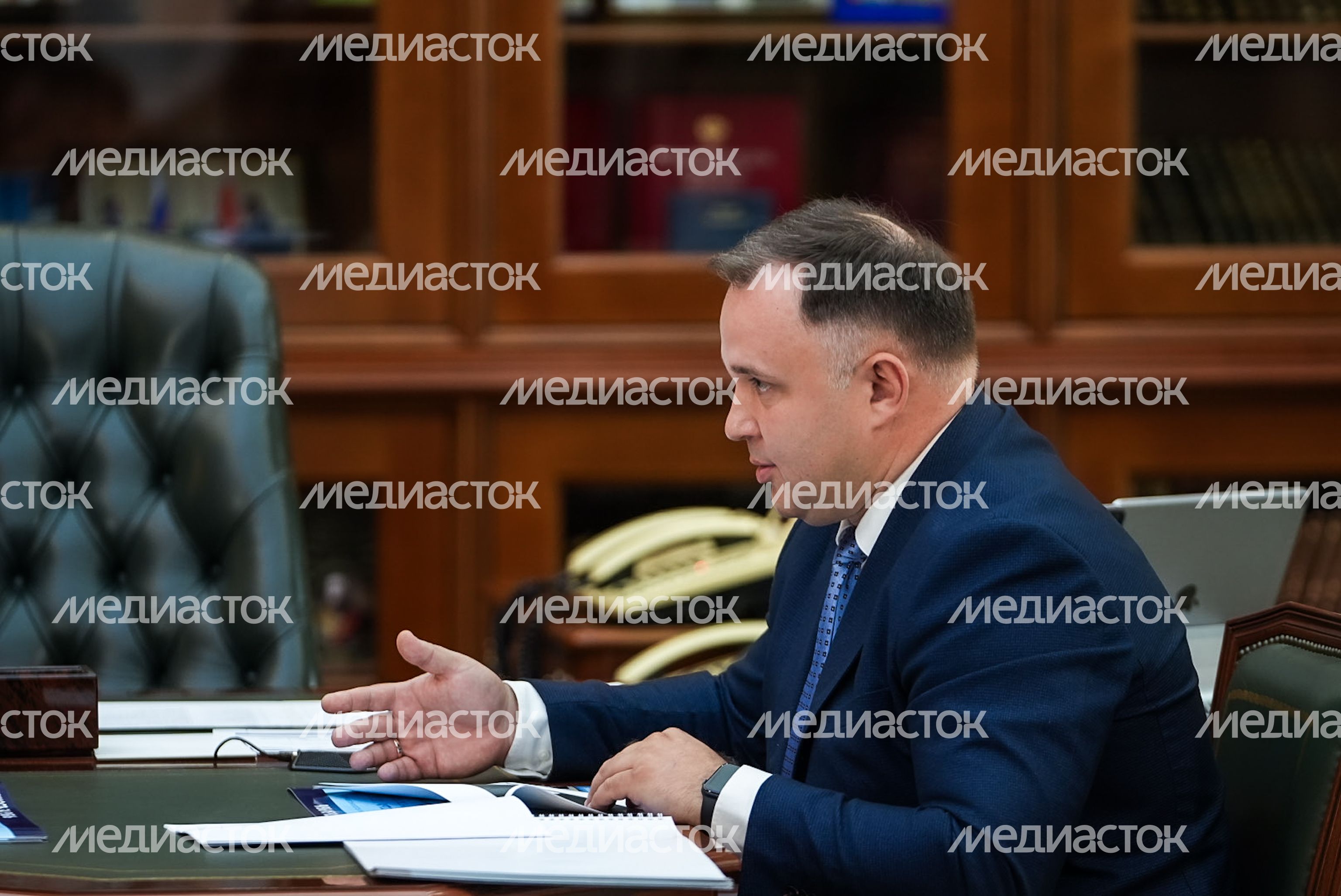 Андрей Воробьев обсудил развитие Власихи с главой ЗАТО Германом Потапчуком Андрей Воробьев обсудил развитие Власихи с главой ЗАТО Германом Потапчуком
