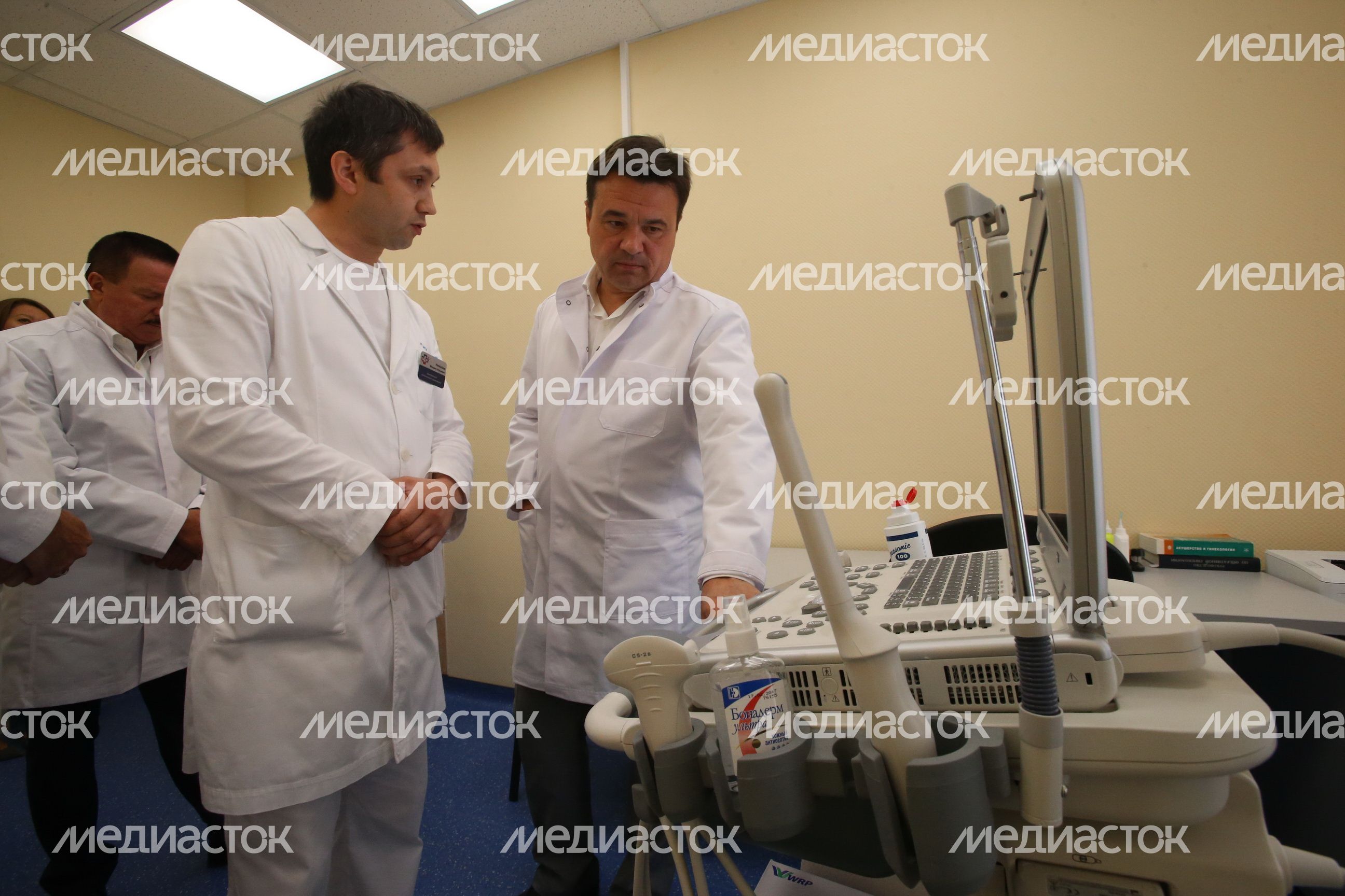 Губернатор посетил больницу города Королёв во время официального визита