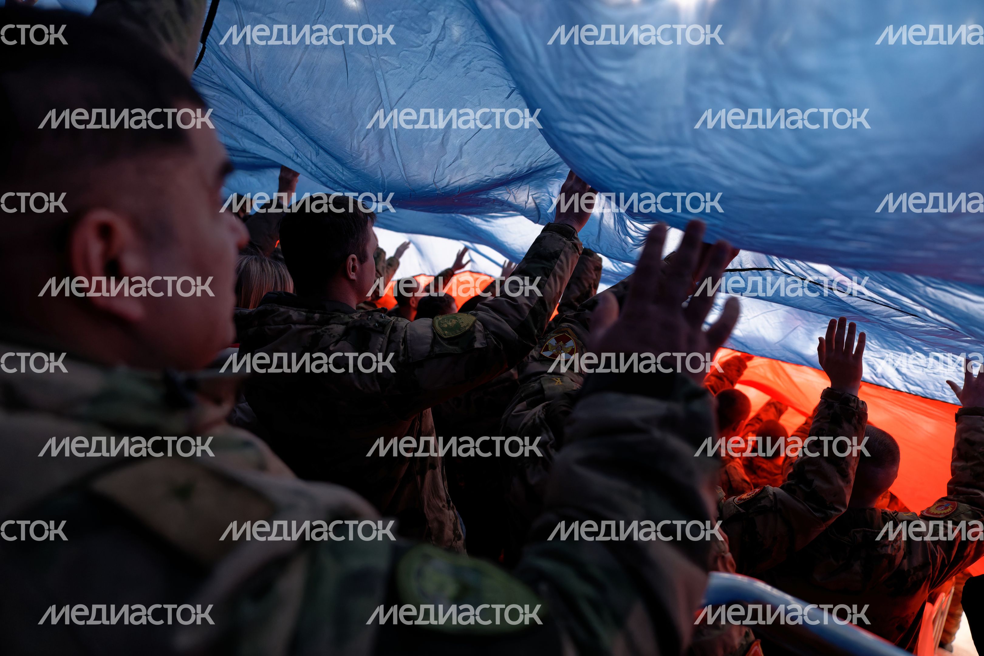 Матч Героев Подмосковья с легендами хоккея в Балашихе Матч Героев Подмосковья с легендами хоккея в Балашихе