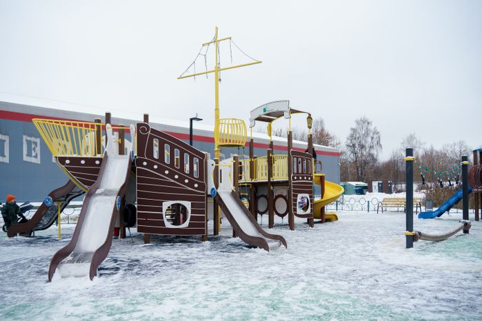 Дубна. Парк семейного отдыха. Зима
