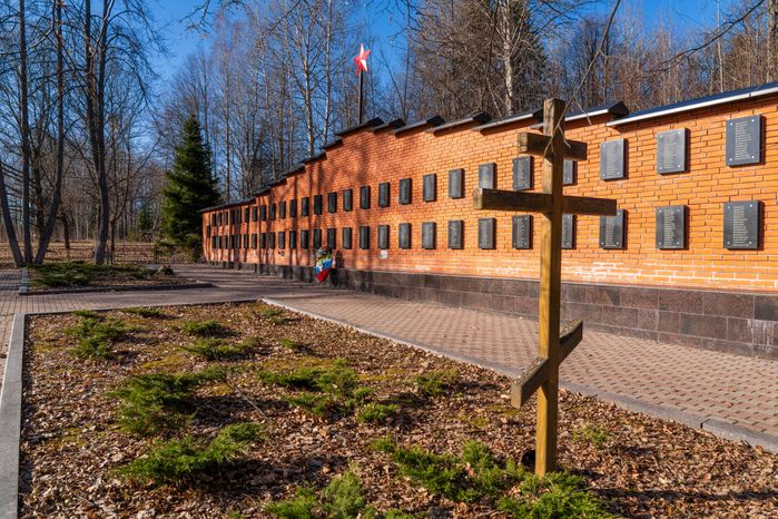 Мемориал «Воинское захоронение» в деревне Мокрое Можайского округа